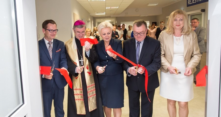 Otwarcie nowego skrzydła budynku Podkarpackiego Hospicjum dla Dzieci. Fot. Tadeusz Poźniak