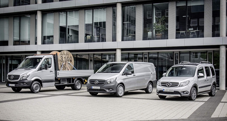Mercedes-Benz Vans wprowadza nową markę usług, innowacyjne usługi łączności i ogłasza seryjną produkcję elektrycznego auta dostawczego