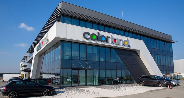 Jednym z beneficjentów które otrzyma dotację jest firma Cyfrowa Foto