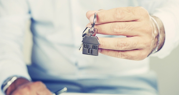 Zwolnienie VAT dla lokali mieszkalnych także z udziałem pośrednika