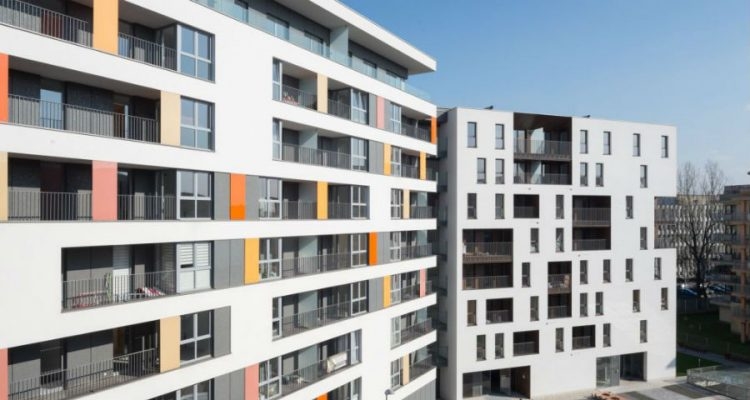 Nowoczesna płyta fenolowa daje nowe możliwości w ocieplaniu budynków. Fot. Baumit