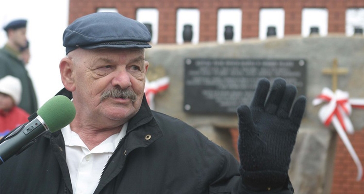 Abraham Segal na odłonięciu pomnika Ulmów Fot. Archiwum Muzeum im. Rodziny Ulmów w Markowej