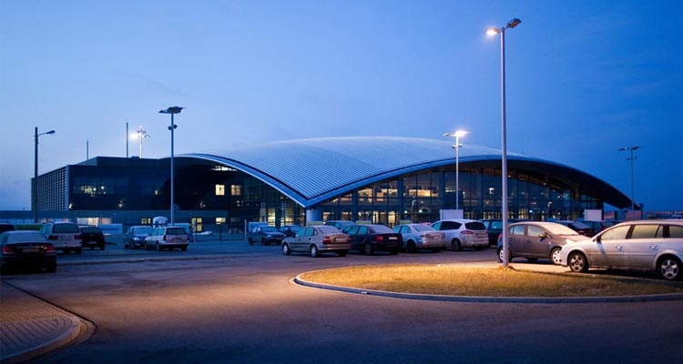 Będą autobusy ze słowackiego Preszowa na lotnisko w Jasionce